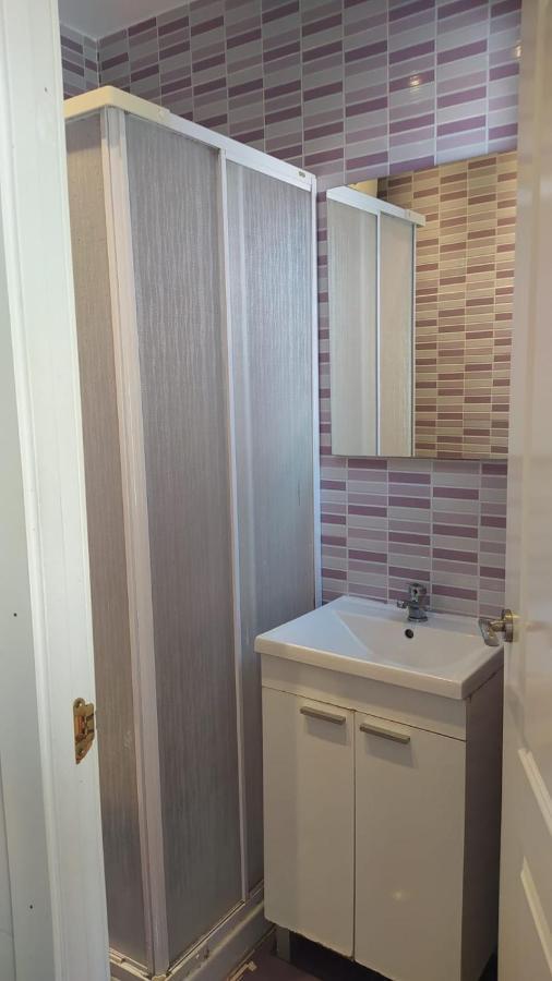 Apartamento En C. Maria Luisa 2 Dormitorios Madrid Luaran gambar