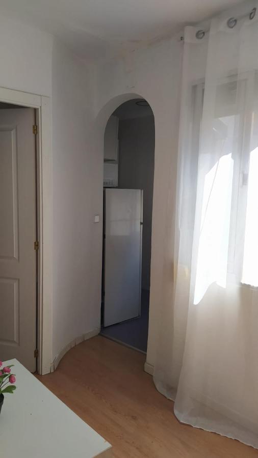 Apartamento En C. Maria Luisa 2 Dormitorios Madrid Luaran gambar